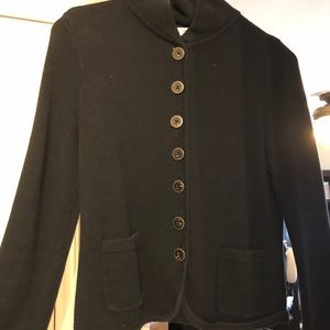 Black relaxed blazer with buttons